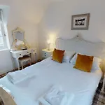 Anchor At The Bay Holiday home *